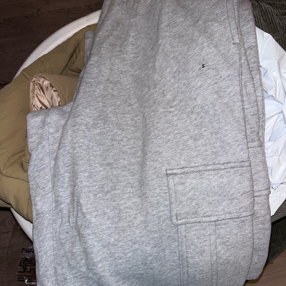 AE Cargo sweatpants
